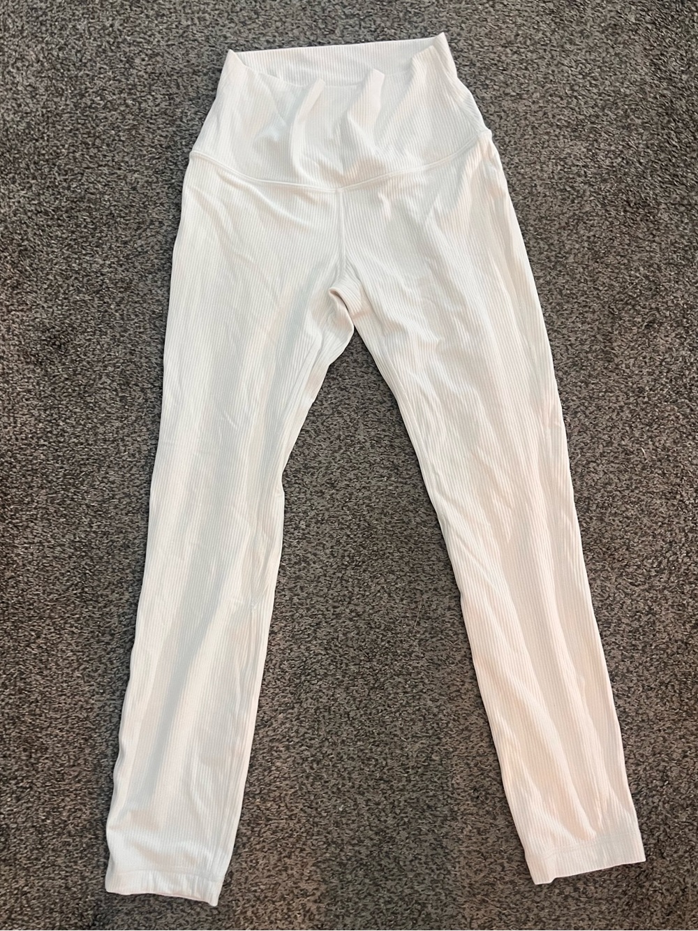 White Lulu lemon align ribbed high rise leggings 25”